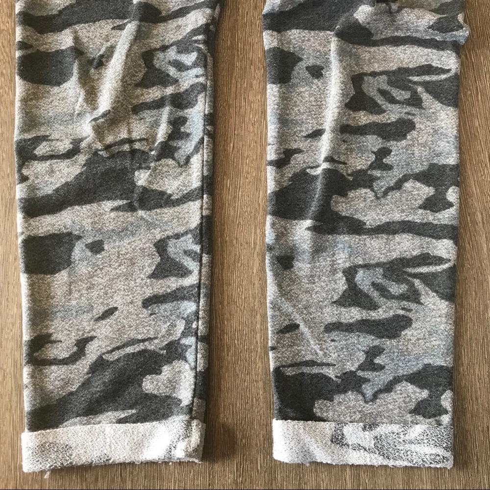 Monrow Camouflage Gray Drawstring Sweatpants Sz M - image 5